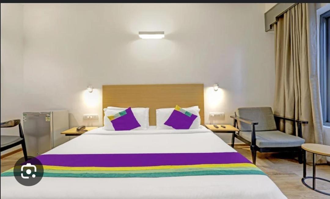 Blossom Rooms Hotel Vashishtha - Free Lunch Or Dinner- Free Breakfast Hyderabad Ngoại thất bức ảnh